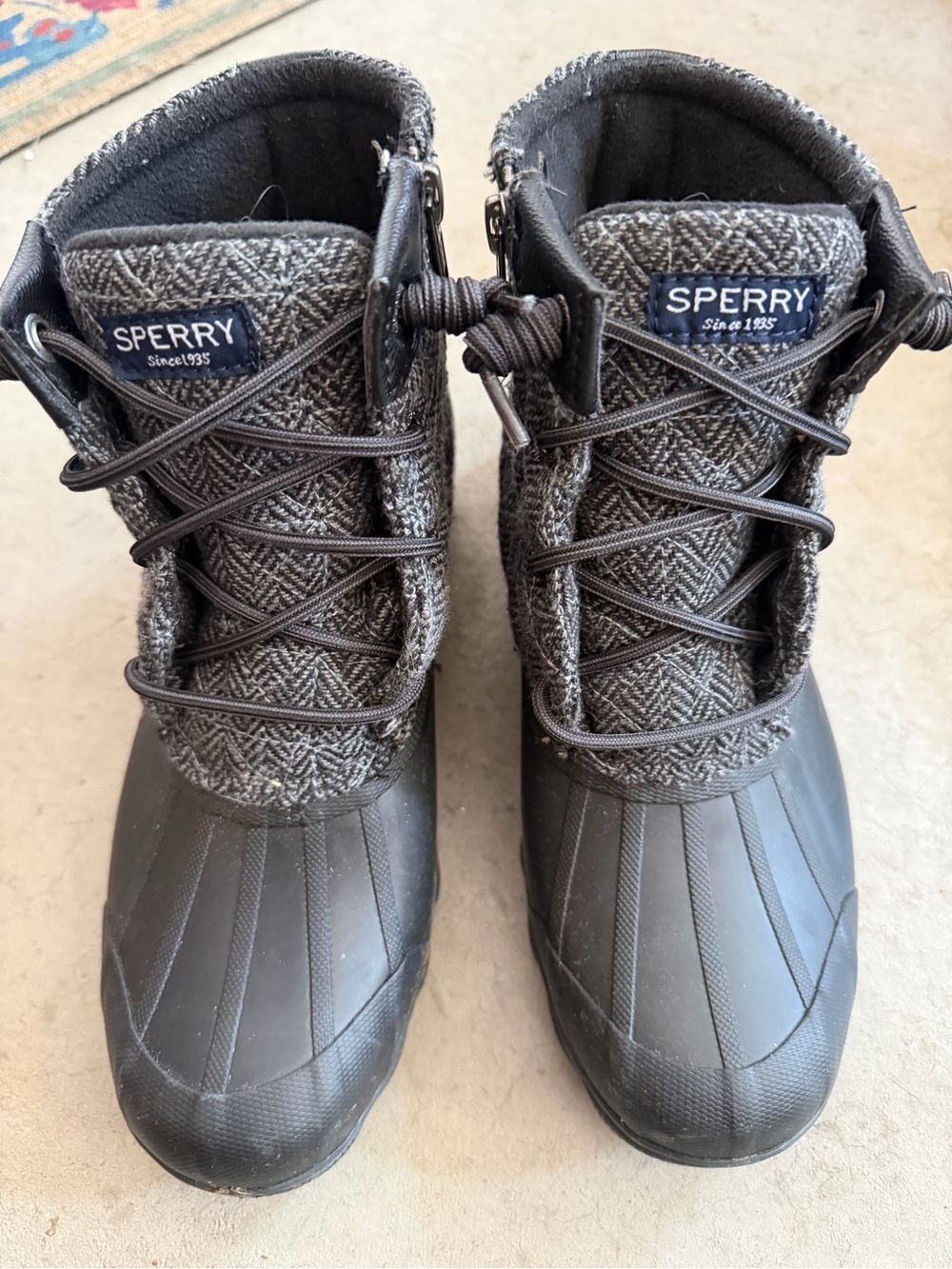 Sperry Womens Gray Hereingbone Textured Waterproof Snow Boots